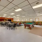Family Getaway In Hillsgrove Pets Welcome!