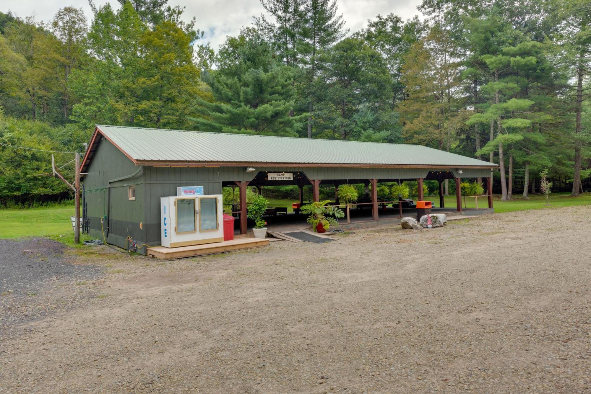 Holiday home Family Getaway In Pets Welcome!