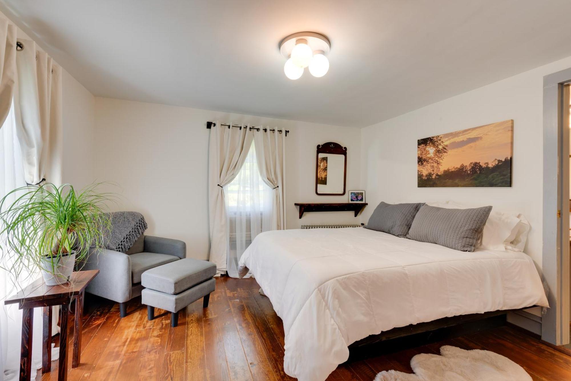 Family Getaway In Pets Welcome! Hillsgrove