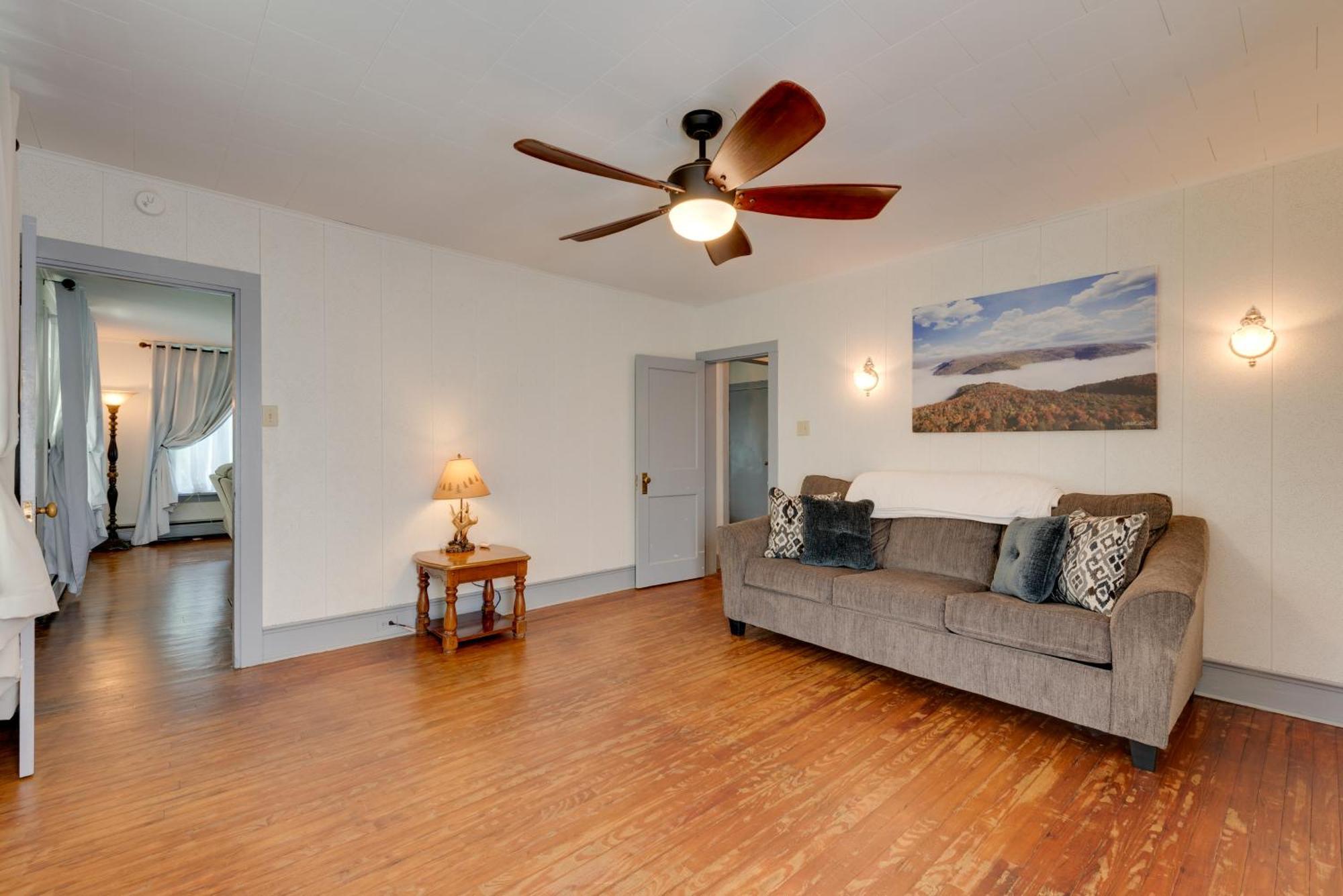 Holiday home Family Getaway In Pets Welcome! Hillsgrove