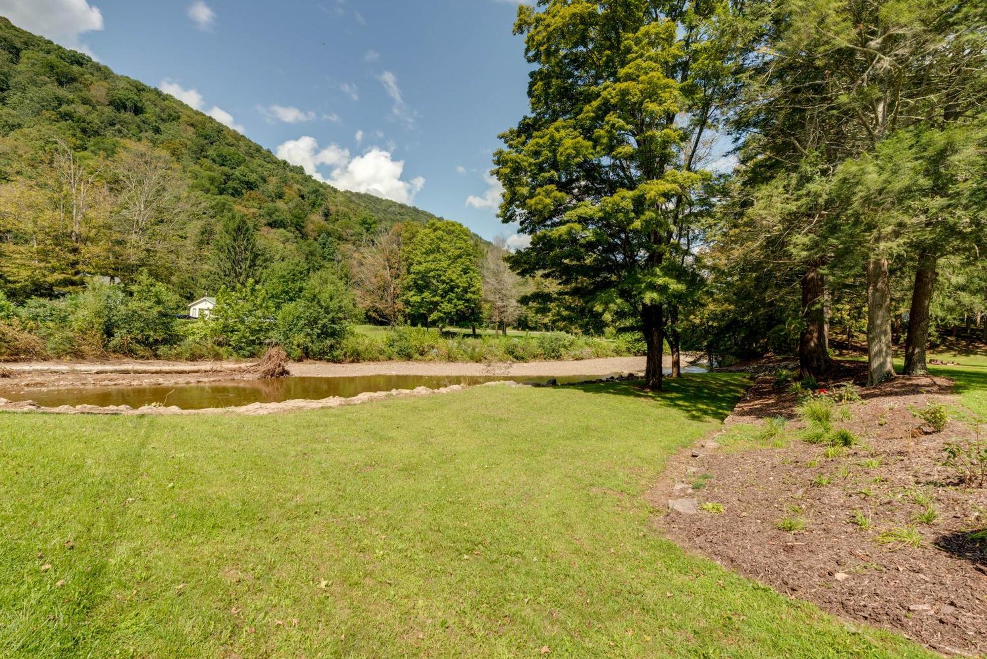 Family Getaway In Pets Welcome! * Hillsgrove